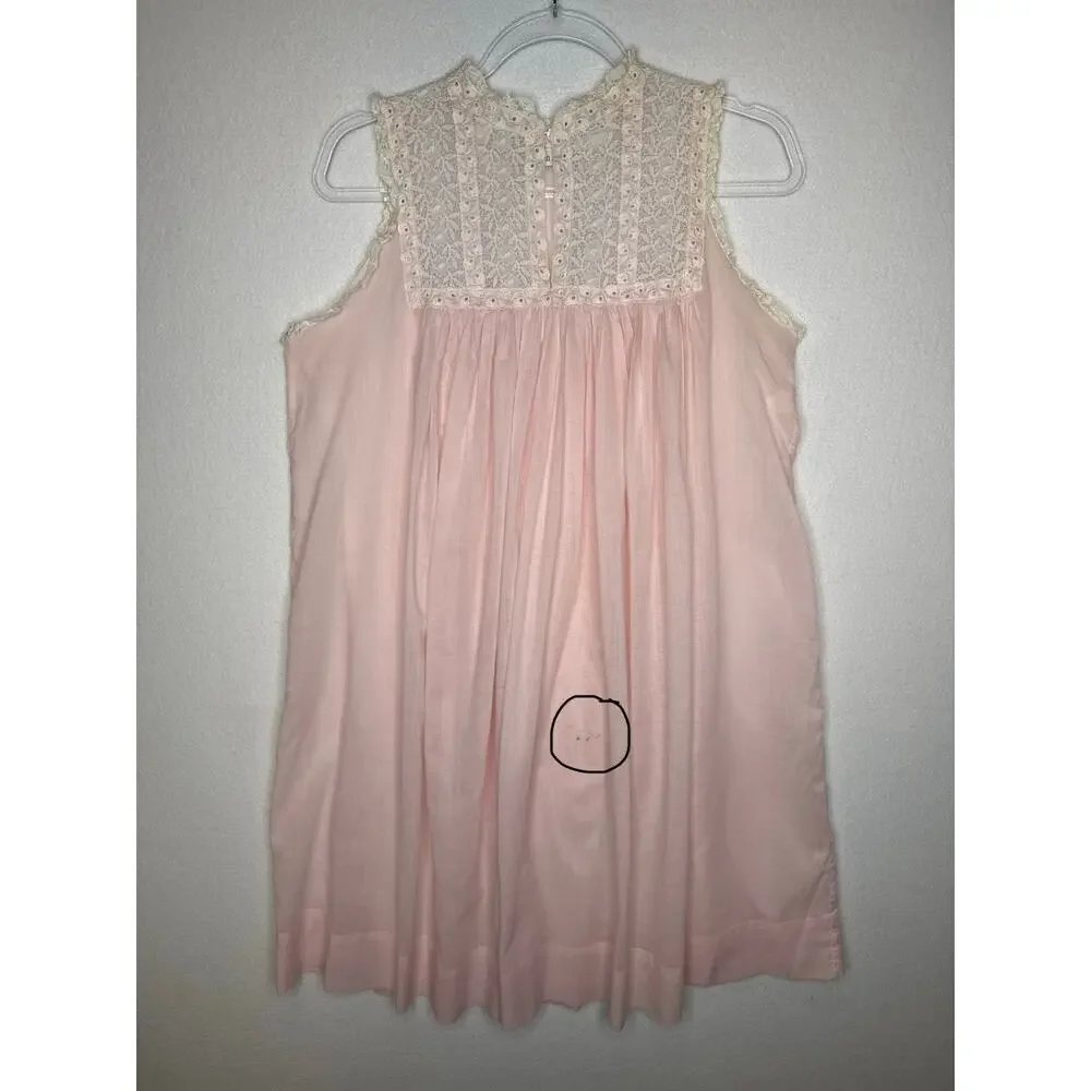 1960s Christian Dior Baby Pink Lace Trim Nightgown Embroidered size medium